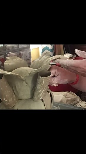 🌸 Turning Clay Into an Iris-Inspired Sculpture! 🌸