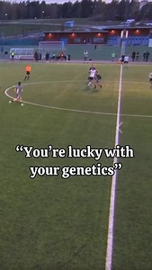 From @scientificallyfaster Do genetics play a role in speed? To a degree, of course it does. Does it mean you can’t get faster? Absolutely not. In fact, with the right training you can become one of the fastest on your team, no matter your starting point. A few years ago, I wasn’t the fastest. Then I started training specifically to improve my speed, and overtime I became the fastest player on my team. I’ve stayed that way in every team since. Follow for tips on how you can make that improvement