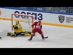 Danforth scores off Daugavins feed