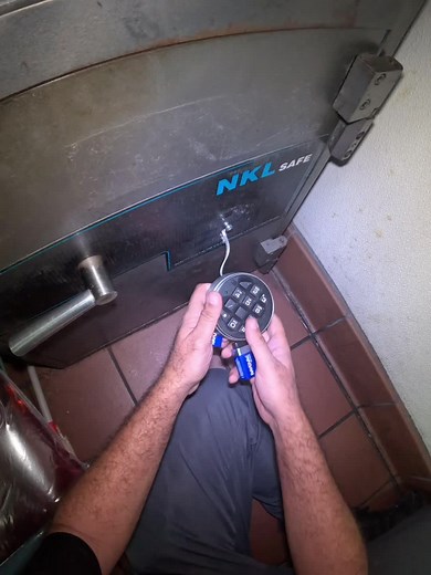 Expert Safe Opening Techniques Without Drilling