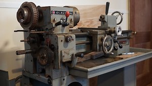 See What You’re In For When Buying And Moving A Lathe