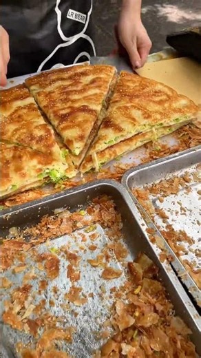 Most Satisfying Chinese Egg Cake Cooking Ever! 🤤