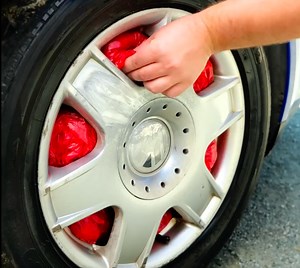 Smart ways to save money on your car expenses | 5-Minute Crafts Teens