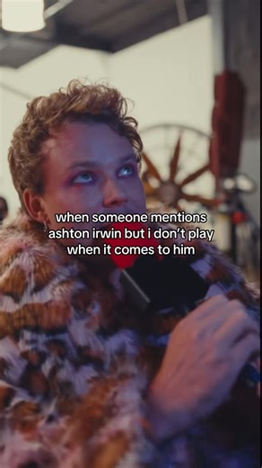 5SOS HQ on Instagram: "don’t even playyy ❤️‍🔥 #ashtonirwin #5sos #5secondsofsummer #5sosfam #michaelclifford #calumhood #lukehemmings #band #dontplay"