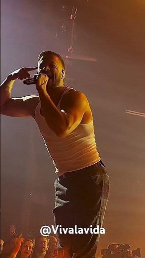 Bones🔥🔥🔥live concert #imaginedragons #concert #danreynolds #ytshorts #bones