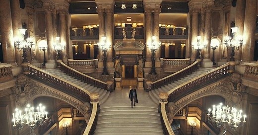 Visite exceptionnelle dans les coulisses de l'opéra Garnier
