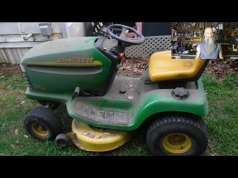 How to Drop the Deck on a John Deere Lawn Tractor