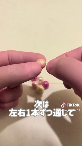 クリスマス感満載のキラキラコースターDIY