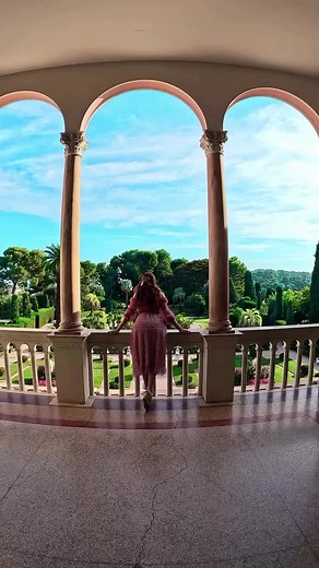 فيديوهات أنشأها Alessia Luna (@alessia.xluna) باستخدام Holiday - Garry Sandhu