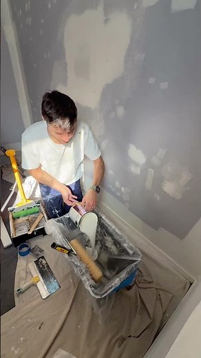 The Right Way to Paint Walls (Most People Don’t Know)