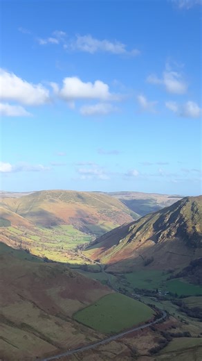 Polish F-16s Master the Mach Loop