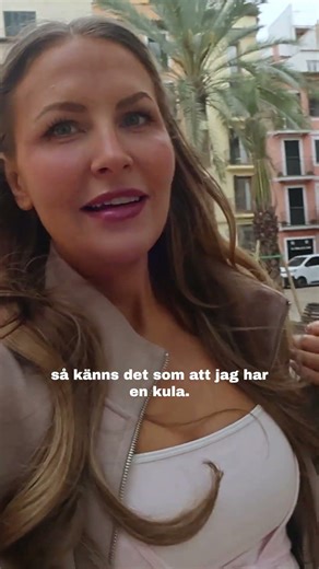 Josefin tycker det är härligt att trycka ut gravidmagen 🤰 Någon som kan relatera? 😍