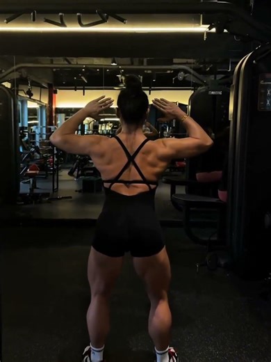 MUSCLES FULLY STACKED & READY TO ROCK‼ 💯
