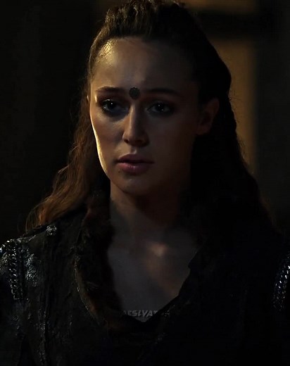 Intense Clarke and Lexa Moments Compilation