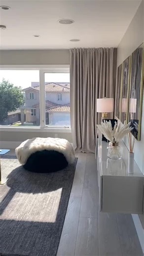 Fay Melin on Instagram: "The Psychology of “Just One More Add-On Item” Amazon’s Add-On Items often appear harmless—small, cheap accessories that seem useful. But psychologically, they trigger the completion mindset: once buyers reach the checkout page, they feel the urge to “optimize” their cart by adding low-cost items. This behavior is tied to the human desire for efficiency and maximizing perceived value. The brain thinks: “I’m already paying for shipping; adding this makes the order better.”