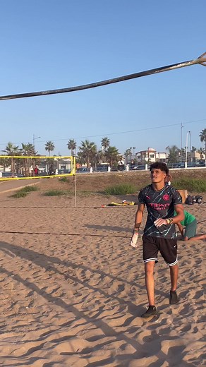 Insta gourou_freeee video10/?? #المغرب🇲🇦تونس🇹🇳الجزائر🇩🇿 #streetworkout #motivation #baristiworkout #freestylebar