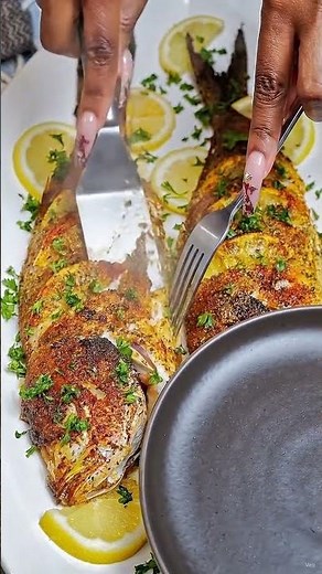 🐟 Easy to Prepare Oven Baked Whole Yellowtail Snapper