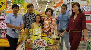 KEEP ALL YOU CAN GRAB IN THE CHANNEL 5 $UPER $WEEPS!!!! Just watch The 5 Show at 8pm and Tanglin at 8.30pm and lookout for the passwords! Log on to toggle.sg/ch5supersweeps to find out more! | Mediacorp