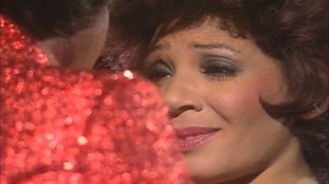 Shirley Bassey & Neil Diamond duet from the 1974 BBC show. Play Me | Shirley Bassey