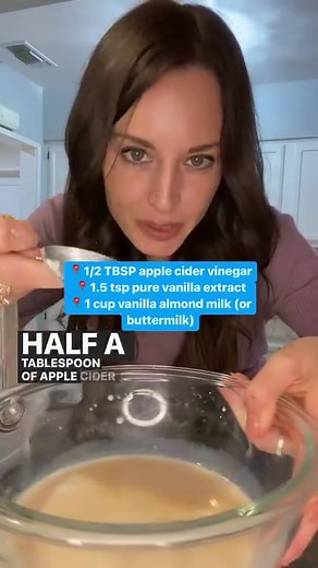 This is the EASIEST recipe for the fluffiest pancakes EVER using our favorite Goodful pan! Make sure to bookmark this recipe and find the pans at our link in bio 😊🥞 (In the video we halved the recipe. The below one will make 8 large pancakes.) INGREDIENTS: 2 cups of sifted flour (make sure to sift!) 5 tbsp sugar 2 tbsp baking powder 1/2 tsp baking soda 1 tsp salt 1 tbsp apple cider vinegar 3 tsp pure vanilla extract 2 cups vanilla almond milk (or buttermilk) RECIPE: Add dry ingredients to a bo