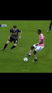 Robinho's Skillful Goal vs. Manulo