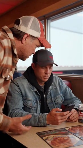 When panic meets preparation. You type “what does code P0420 mean?” While the other trucker already knows. Because with Red Mechanic, every code — from 1 to 30,700 — has an answer. Instantly. No guessing, no Googling, no drama. 📲 Stop Googling. Start solving. Red Mechanic — Your Road Advisor #RedMechanic #TruckLife #DTCCodes #TruckDriversUSA #MechanicTools #OnTheRoad #DieselMechanic #OwnerOperator #TruckMaintenance #FixItSmart #TruckersOfAmerica #RoadAdvisor #TruckApp #LongHaulLife #FleetMainte