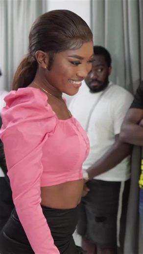 Hilarious Dating Show with Funny Pick-Up Lines