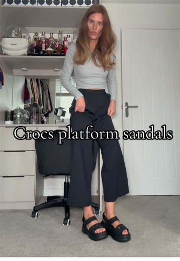 Discover the Comfort of Crocs UK's Y Strap Sandals