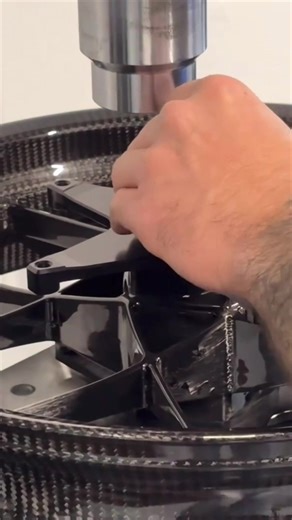 Factory Insight: Bearings are the heart of a wheel and we take special attention as when it comes to bring to life every our new wheel. #RideRotobox