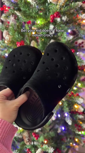 Velvet kid crocs #crocs #giftsforkids