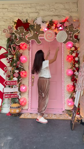 104K views · 1.3K reactions | LIFE SIZE GINGERBREAD HOUSE | Part 16 #diychristmas #gingerbreadhouse #holidaydecor #mrsclausbakery #christmasdecor | Kristyn Cole | Facebook