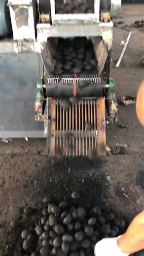 #Sludgeballpressmachine#metalsludgeballpressmachine #heavymetalsludgeballpressmachine