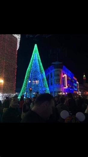 Osborne Family Spectacle of Dancing Lights!Still miss this holiday tradition. | Paul Gowder