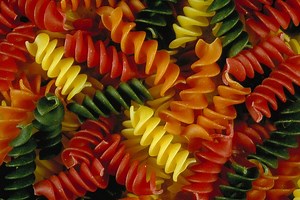 How to Use Chicken Bouillon to Flavor Pasta