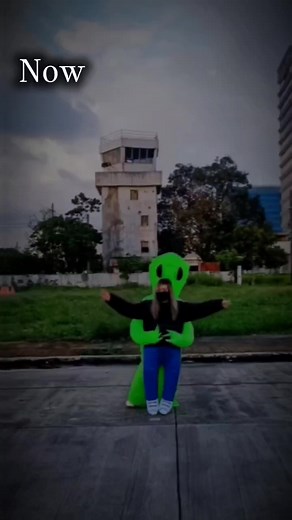 #makeitviral #CapCut #fyp #alien #costume 👽🛸👾🌌🌝✨