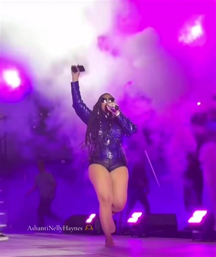 🔥 Ashanti tore JITG UP! She hit that stage with pure vocals, pure glow, and the whole crowd felt it. The energy was crazy, the vibe was unmatched, and the queen did what she always does — shut it DOWN. Miami wasn’t ready, but she delivered anyway. Lit from start to finish. ❤️❤️❤️✨ #Ashanti #JITG #JazzInTheGardens #RNBQueen #AshantiNellyHaynes @ASHANTI