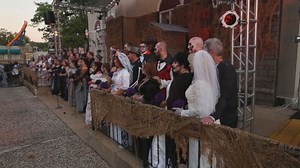 13 'newlydeads' tie the knot in haunted HalloWedding event on Friday the 13th