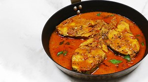 Sri Lankan Meen Kulambu | Sri Lankan Spicy Fish Curry