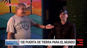 Vico C: “El Filósofo” Yo tenía 10 años y cursaba el quinto grado en la Academia Santa Mónica en Santurce, cuando escuché por primera vez a Vico C. Todavía era “rap” en cassette “pirateado”. Era inevitable no cantar “María”, “Viernes 13”, “Explisión”, ó no bailar “Bomba para fincar” y “Saboréalo” en los talent show de la escuela. El Vico, como muchos se tropezó, tocó fondo, pero también se levantó. Un pionero que jamás imaginó en lo que se convertiría el género urbano y el alcance que tendría a n