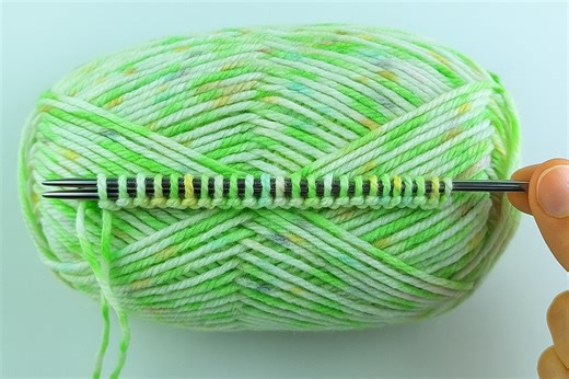 71K views · 618 reactions | Oh my God  This is incredibly! Beautiful The Easiest one row knitting pattern. #crochet #knitting #design #diy -sultan | Knitting & Crochet World | Facebook