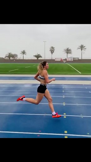 #theweathergirls #itsrainingmen #hallelujah #running #runningintherain #runwithweights #runwiththewind #raining #run #rain #runfree #foryou #fyp #fypシ