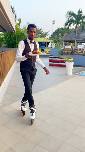 965K views · 10K reactions | #travelLe travail c'est la clé du succès珞 hard work is the key to success律‍♂️ #hôtellerierestauration #follower #followpassion | Felix Kotor | Facebook