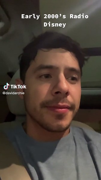 Anyone remember Jump 5 from early 2000’s Radio Disney days?? Spinnin around was my jam #jump5 #radiodisney #2000s