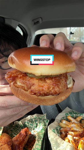 Wingstop Mukbang #wingstop #mukbang #foodtiktok #foodtiktok #fypシ | wingstop mukbangs