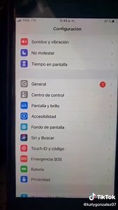 Cómo activar el modo oscuro en WhatsApp en iPhone