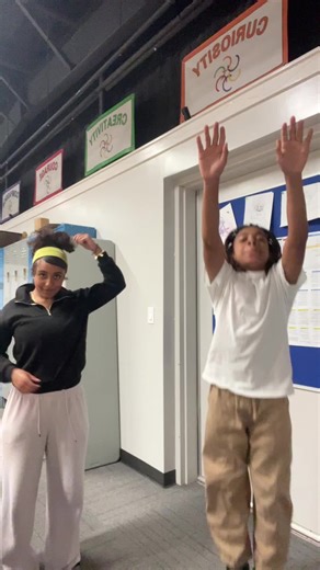 @EliXtorey #fyp #clean #xzybca #makemefamous | cleaning