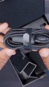 Découvrez la vidéo de déballage ASMR du HS80 Max. Qualité sonore et confort inégalés. Ressentez chaque note. | CORSAIR