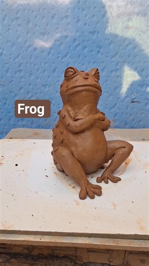 reverse frog making clay #trending #shorts #art #pottery