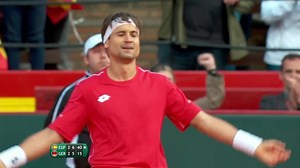 That’s it! David Ferrer defeats Philipp Kohlschreiber 76(1) 36 76(4) 46 75 to book Spain’s place in the #DavisCup semifinals! Cue celebrations… 🇪🇸3️⃣🆚2️⃣🇩🇪 | Davis Cup