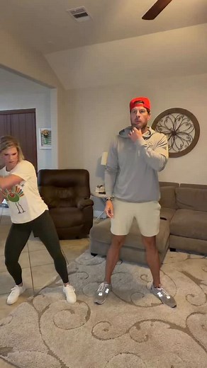 Break yo legs! #watchmewhip #thamillsfam #breakyolegs | Uncle Dale